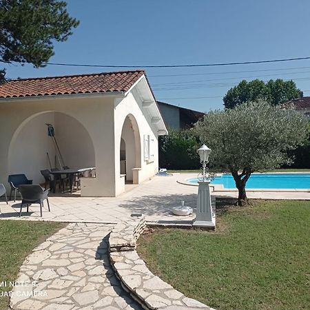 La Maison Basque Sainte-Livrade-sur-Lot Eksteriør billede