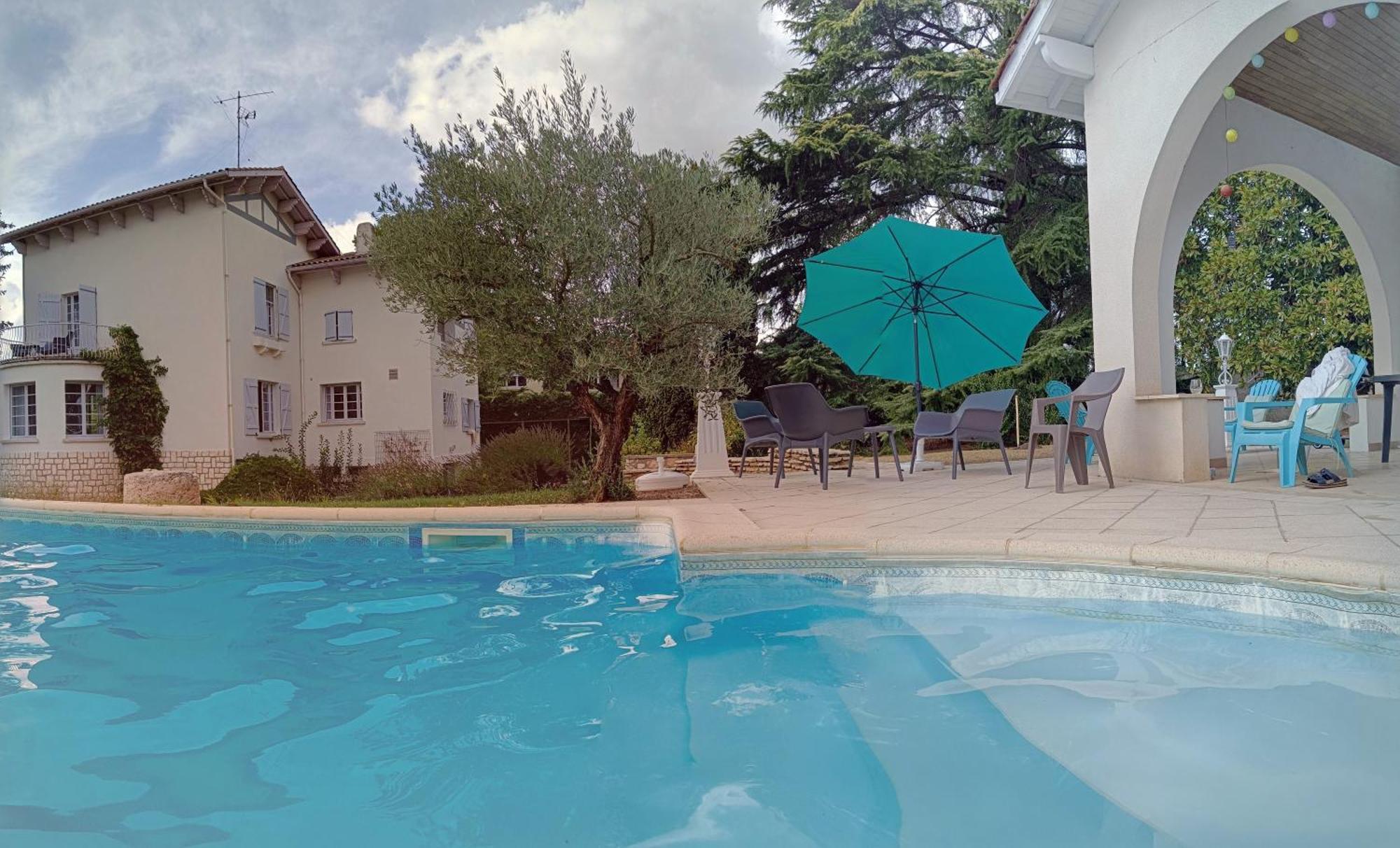 La Maison Basque Sainte-Livrade-sur-Lot Eksteriør billede
