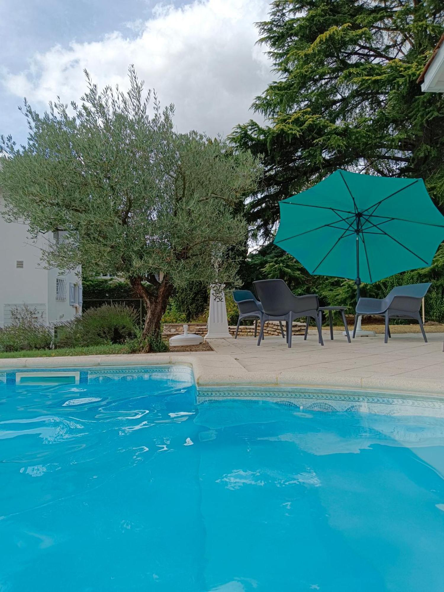 La Maison Basque Sainte-Livrade-sur-Lot Eksteriør billede